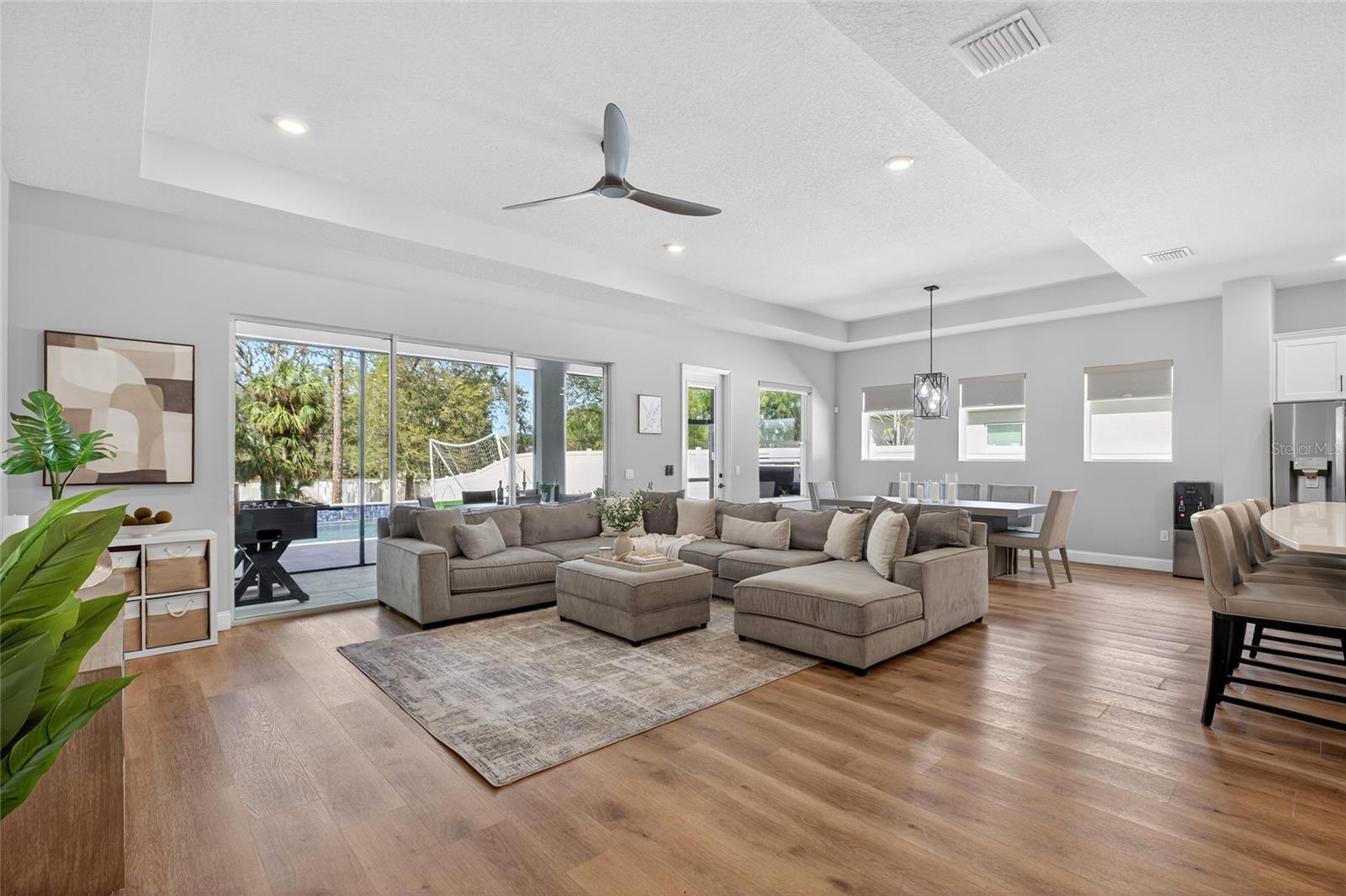 3188 BROWN BROCKET LN