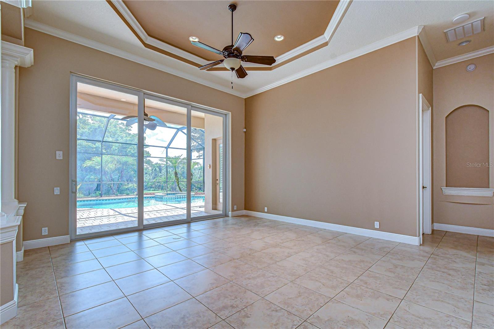21338 LAKE VIENNA DRIVE DR