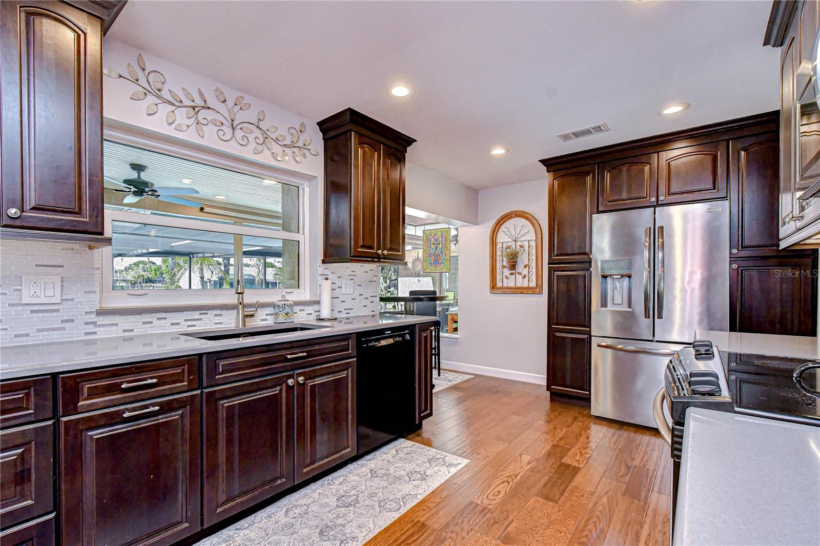 20 FERNBROOK RD
