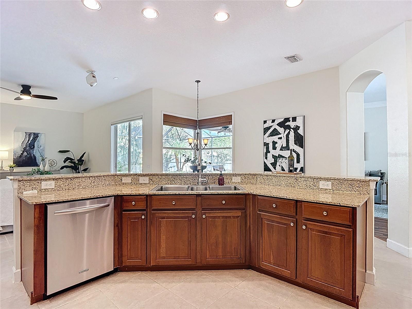 5106 ASHCREST CT