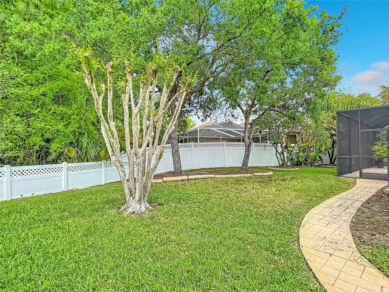 5106 ASHCREST CT