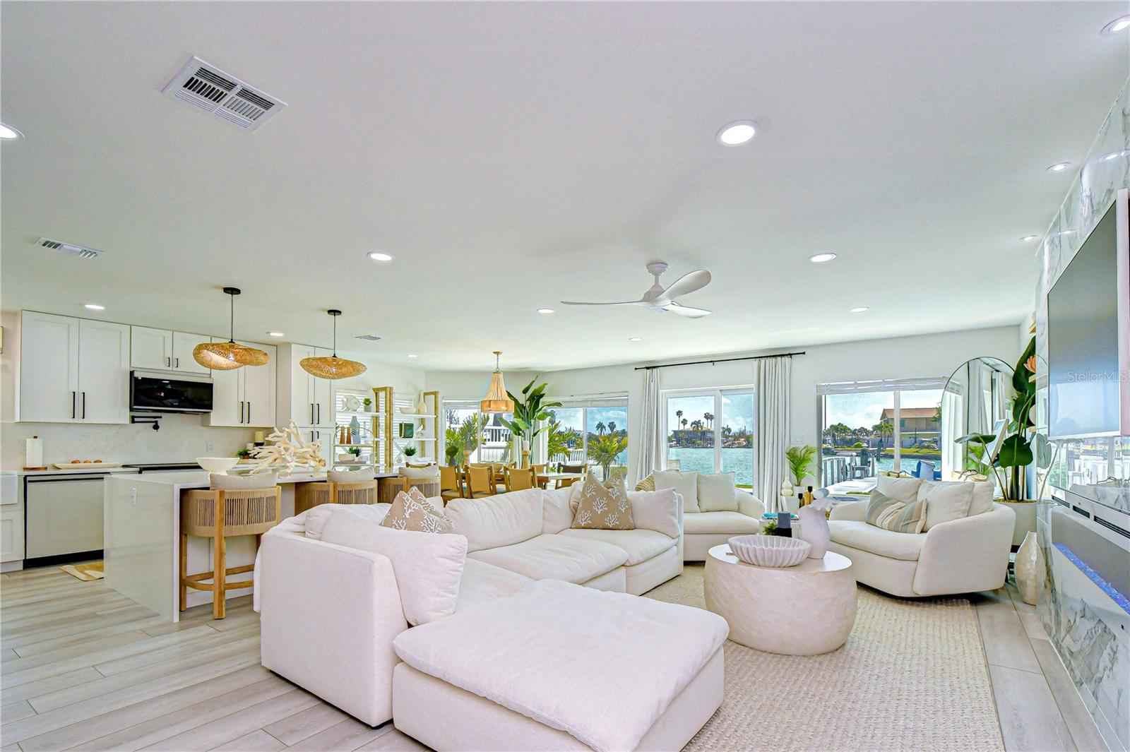 728 PRUITT DR