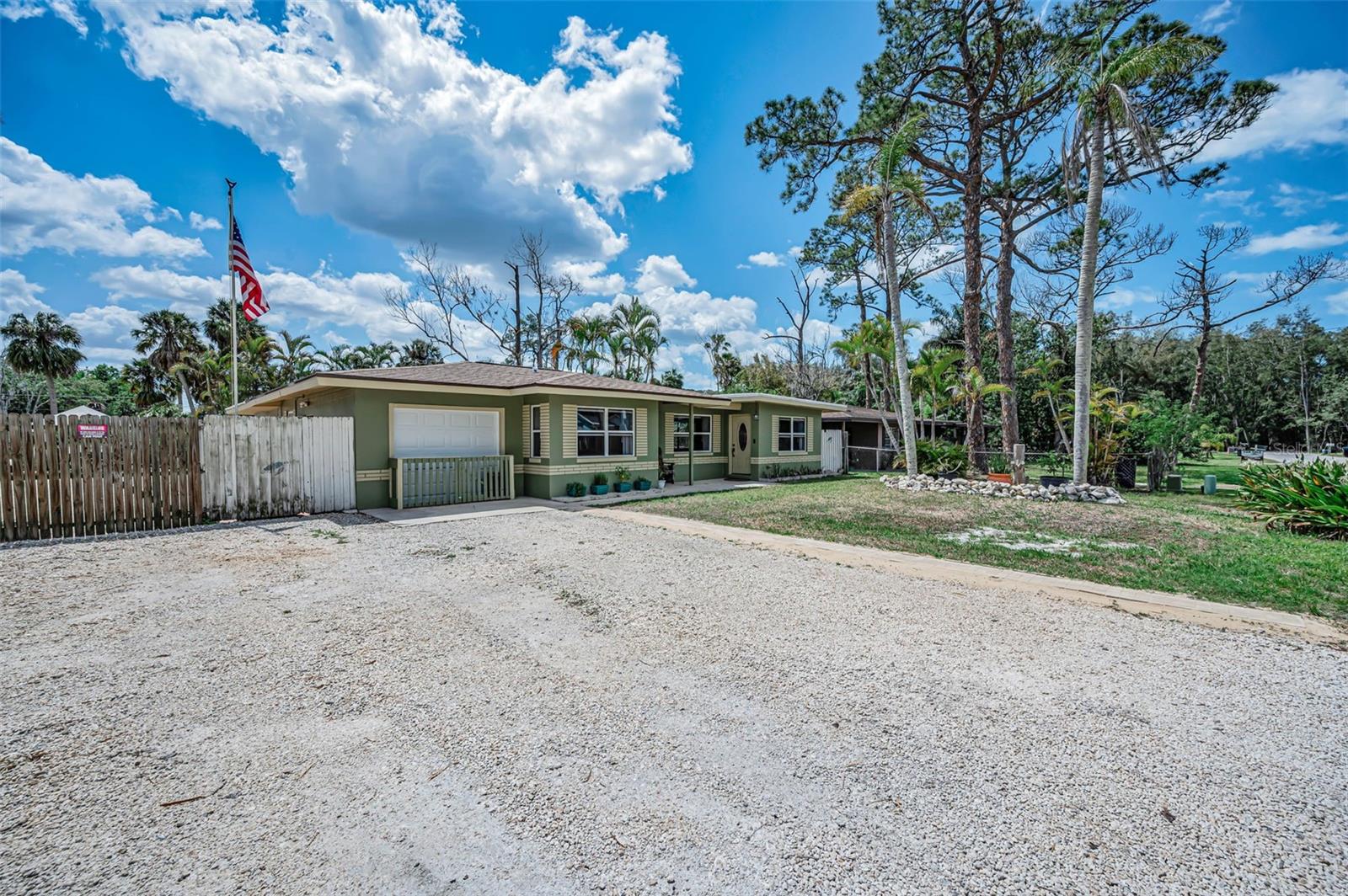 5146 MALLETT DR
