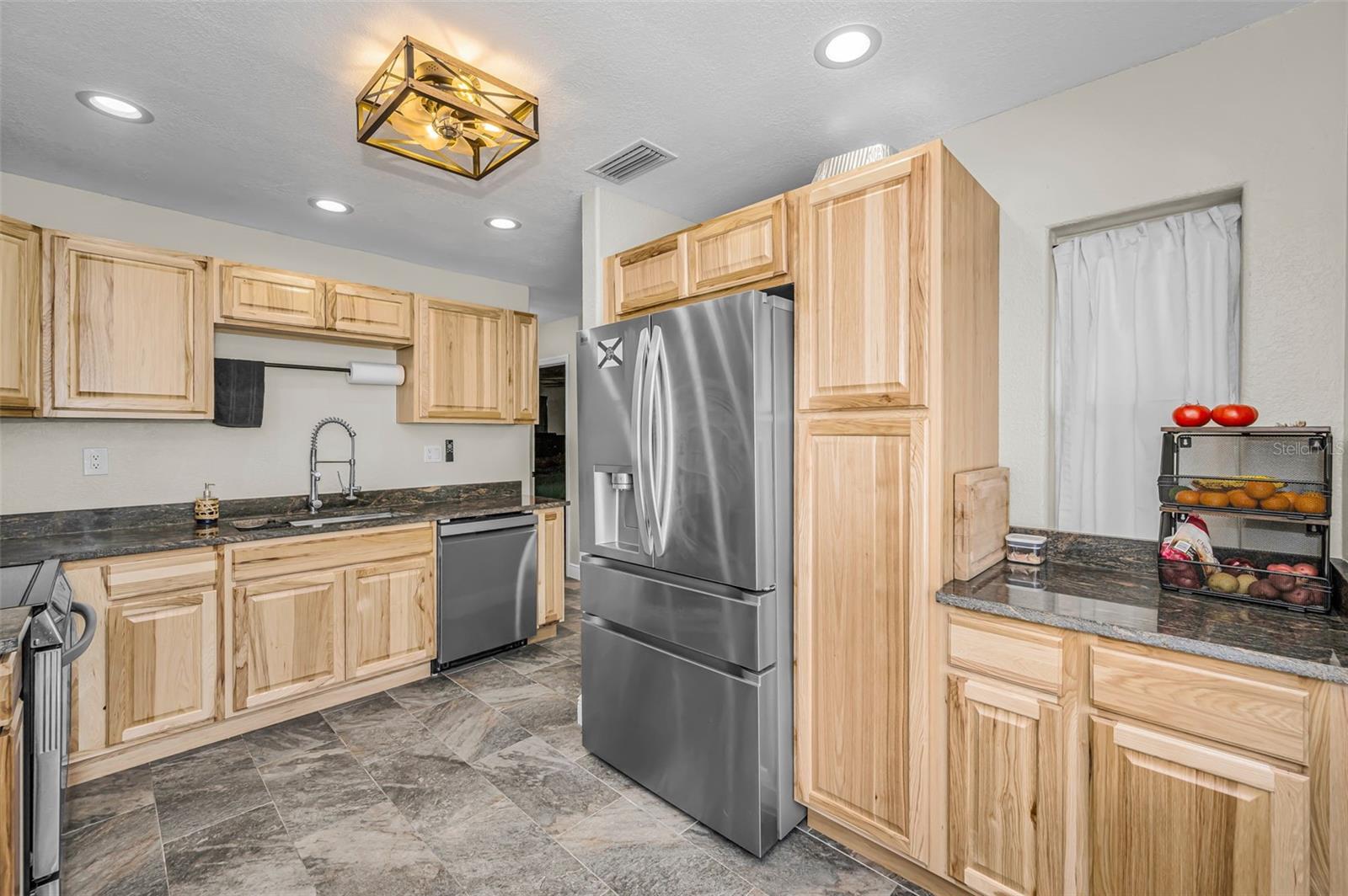 5146 MALLETT DR