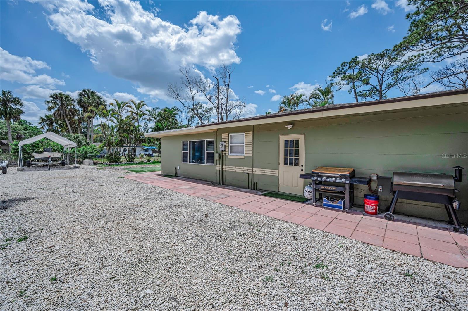 5146 MALLETT DR