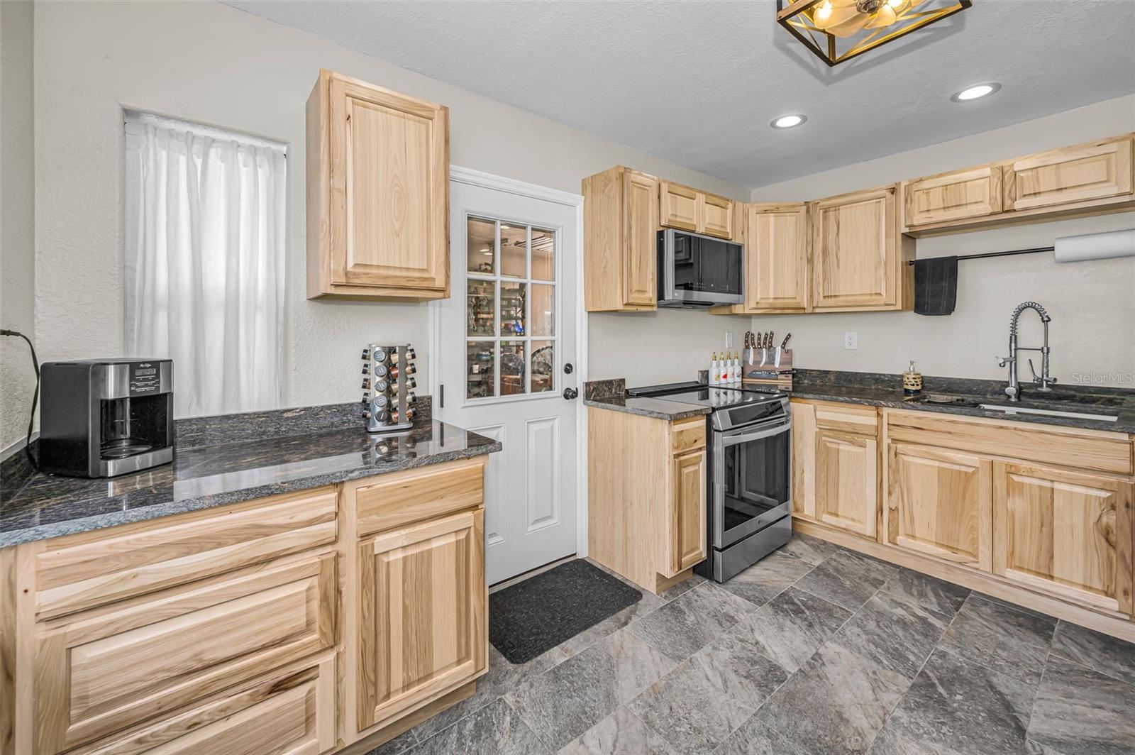 5146 MALLETT DR