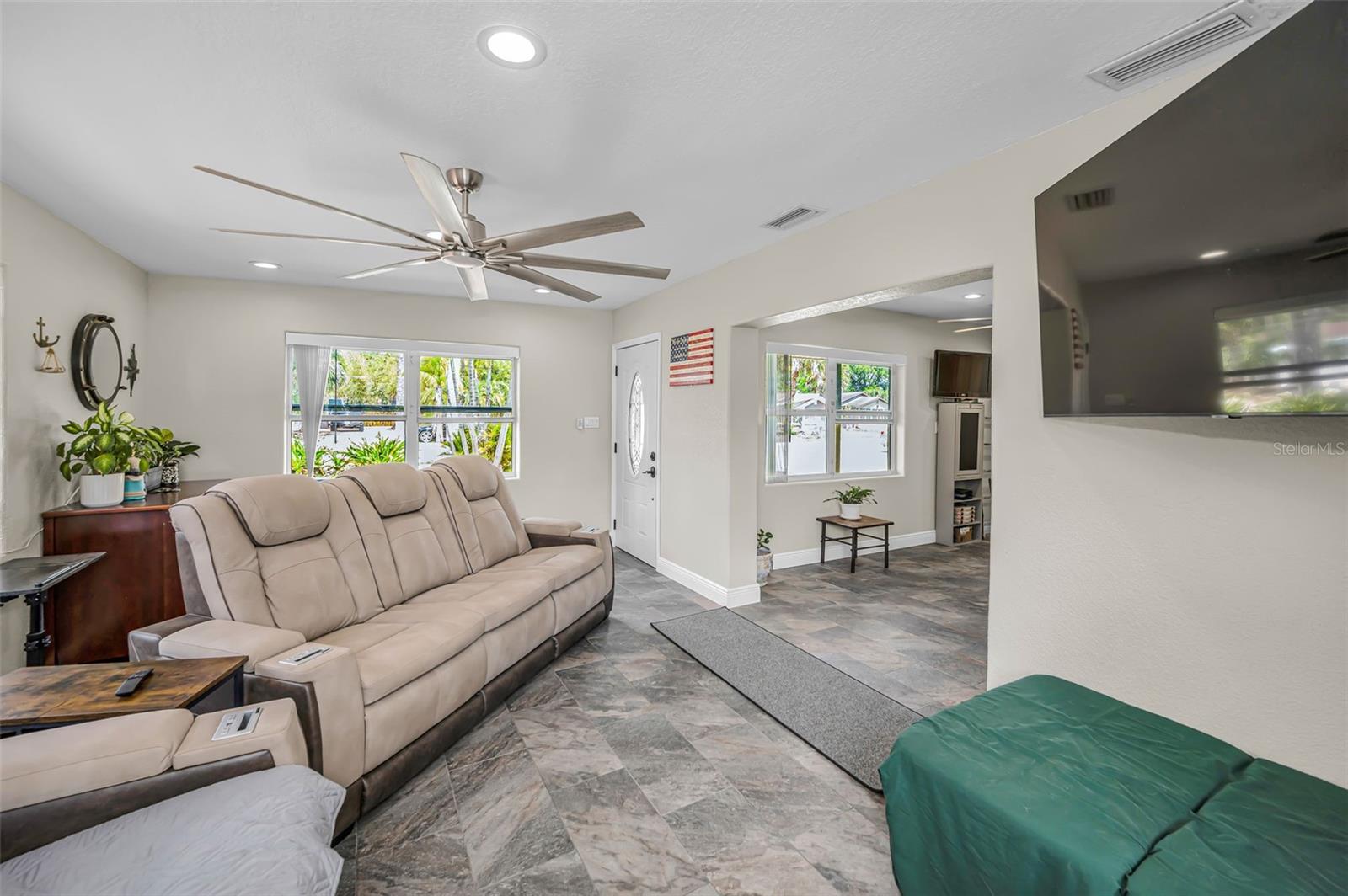 5146 MALLETT DR