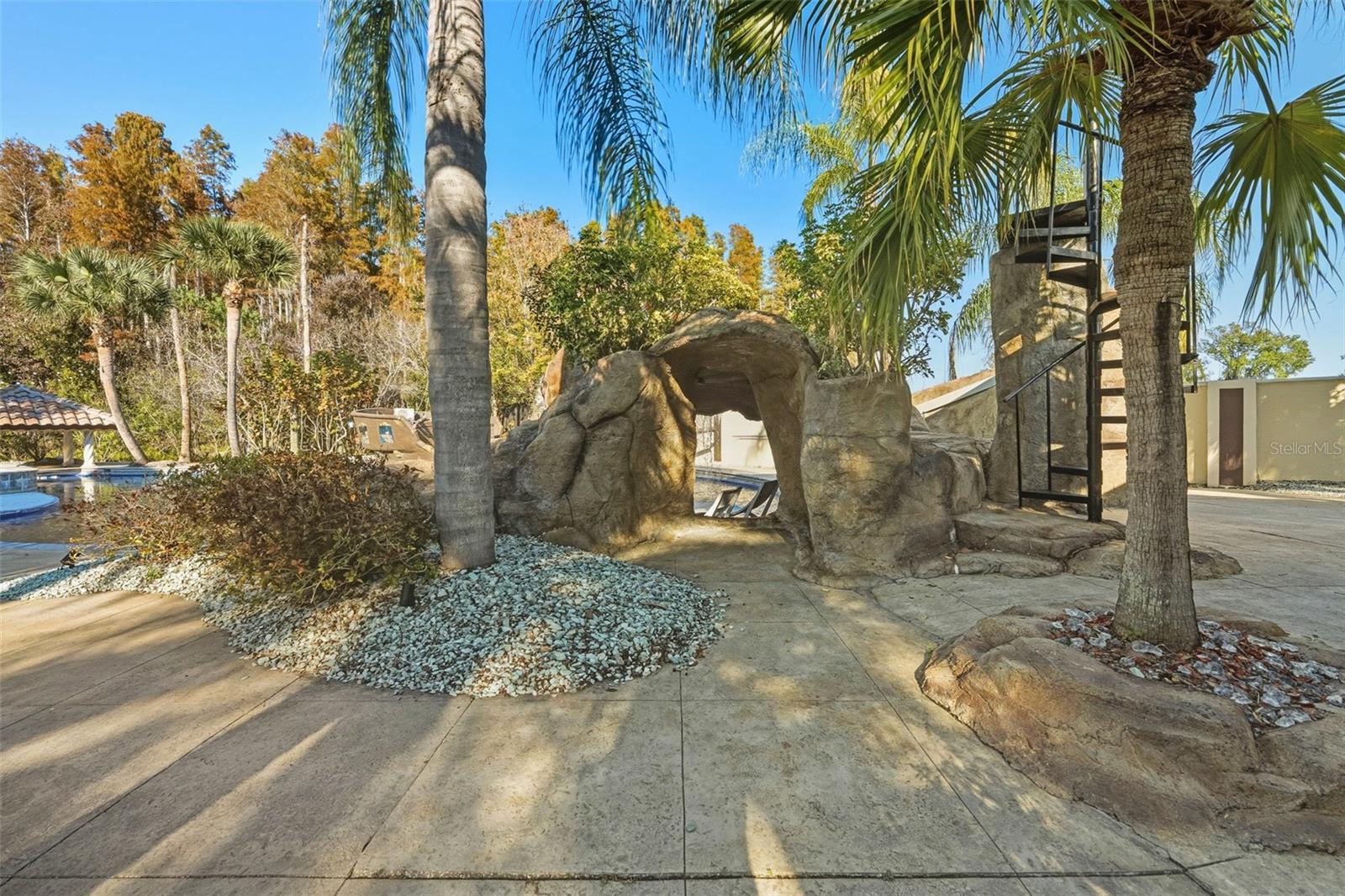 19165 GERACI RD