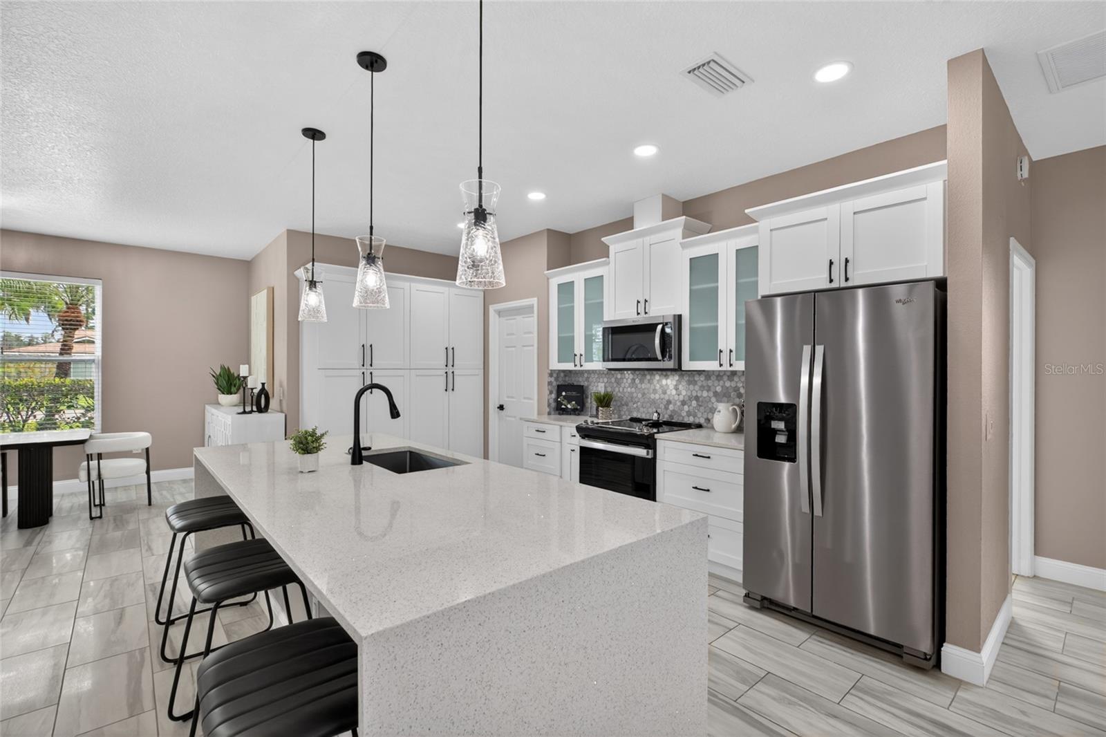 21865 OCEAN PINES DR