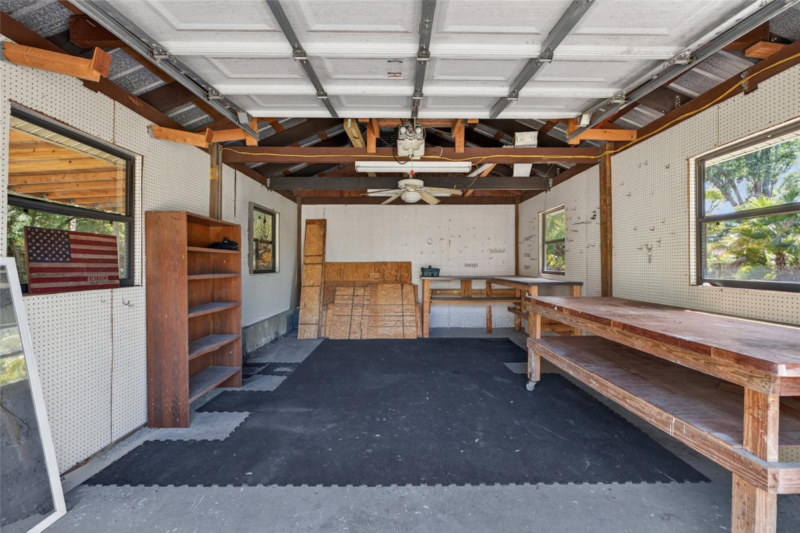 1026 CRYSTAL LAKE RD
