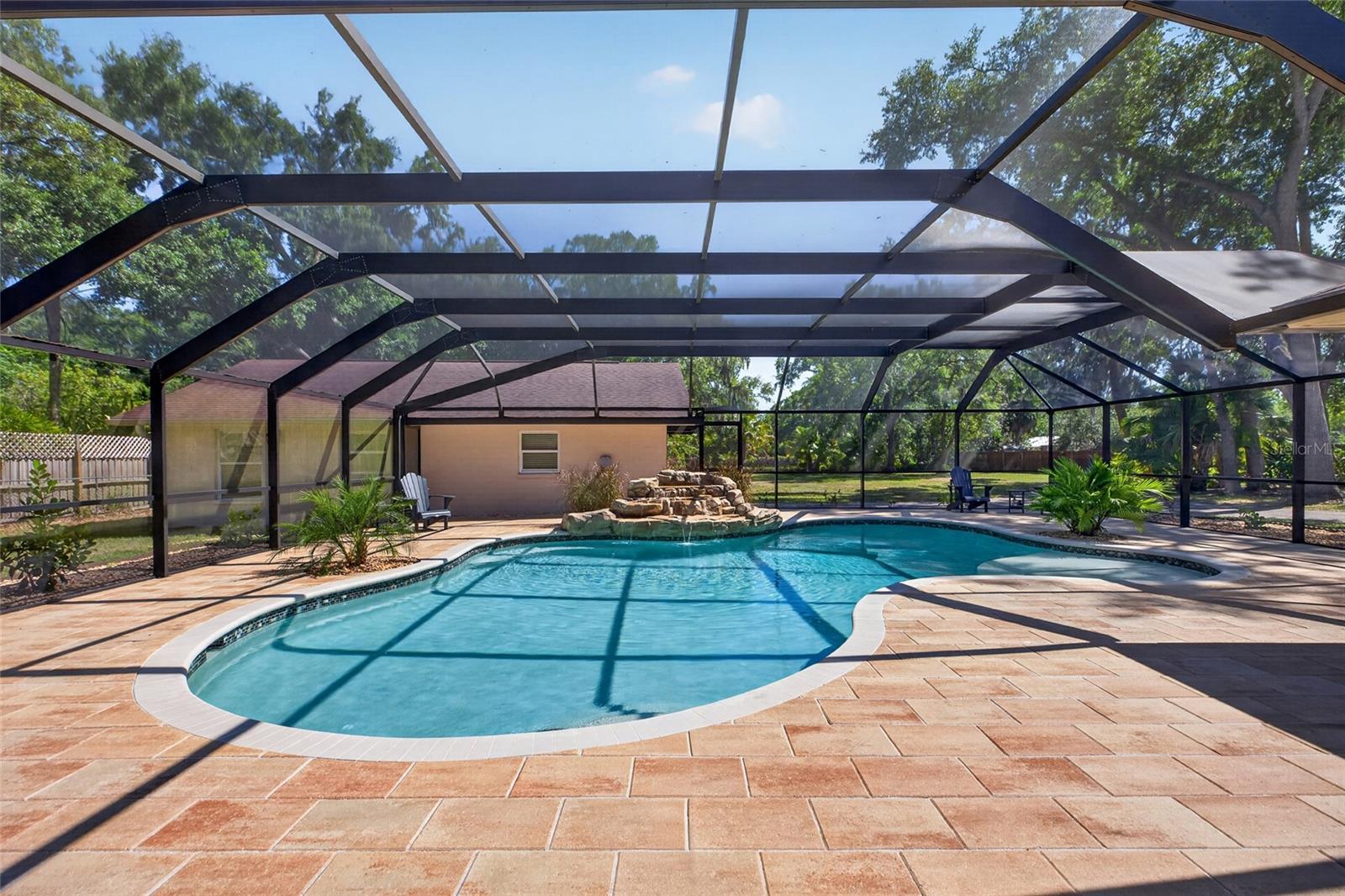 1026 CRYSTAL LAKE RD
