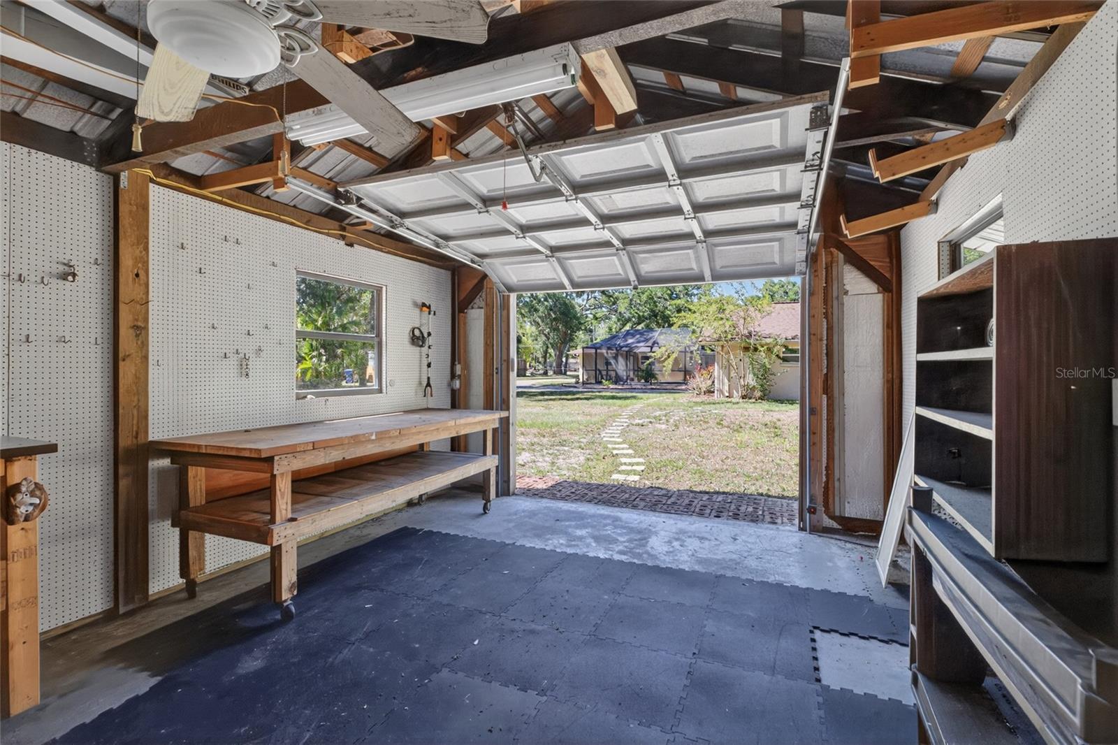 1026 CRYSTAL LAKE RD