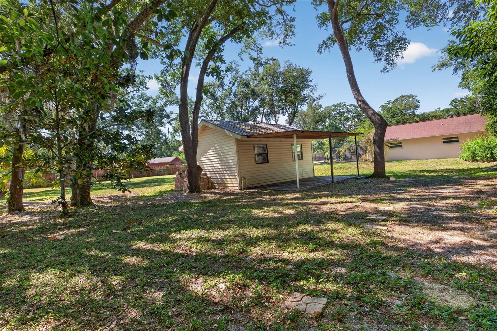 1026 CRYSTAL LAKE RD