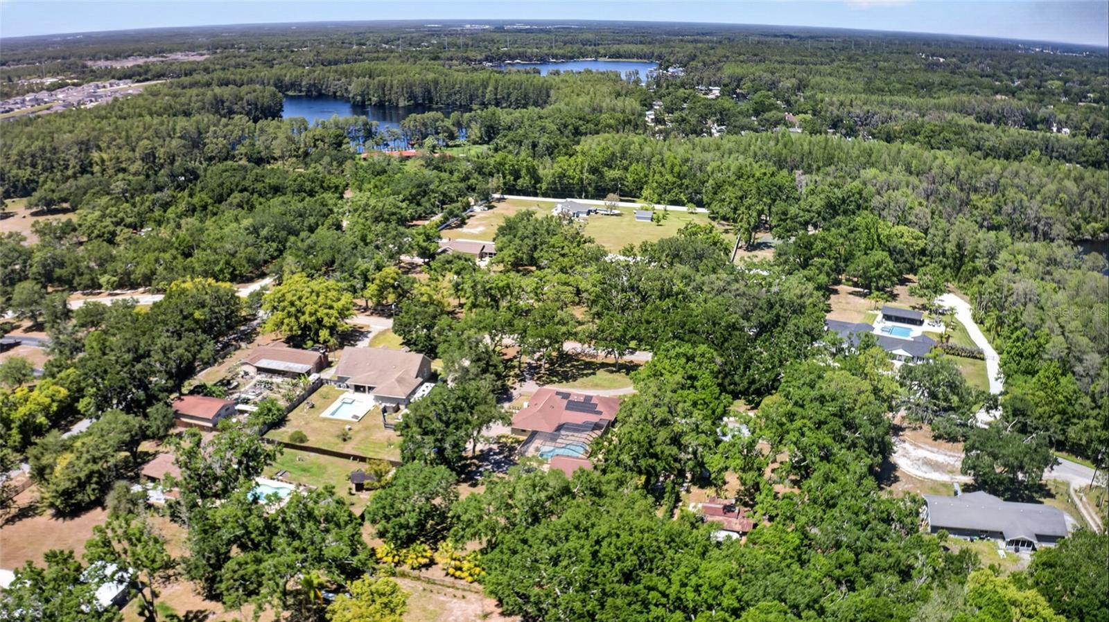 1026 CRYSTAL LAKE RD