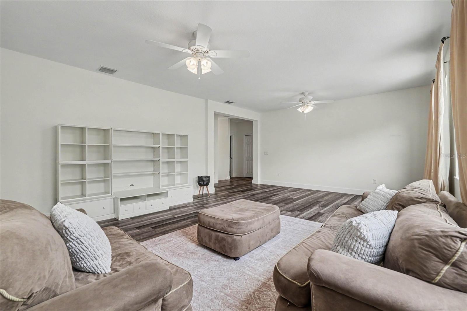 3220 MAJESTIC VIEW DR
