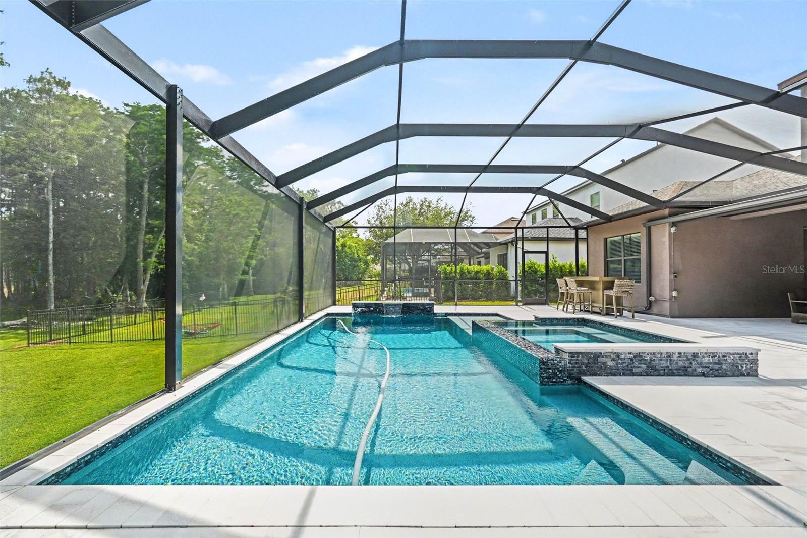 3220 MAJESTIC VIEW DR