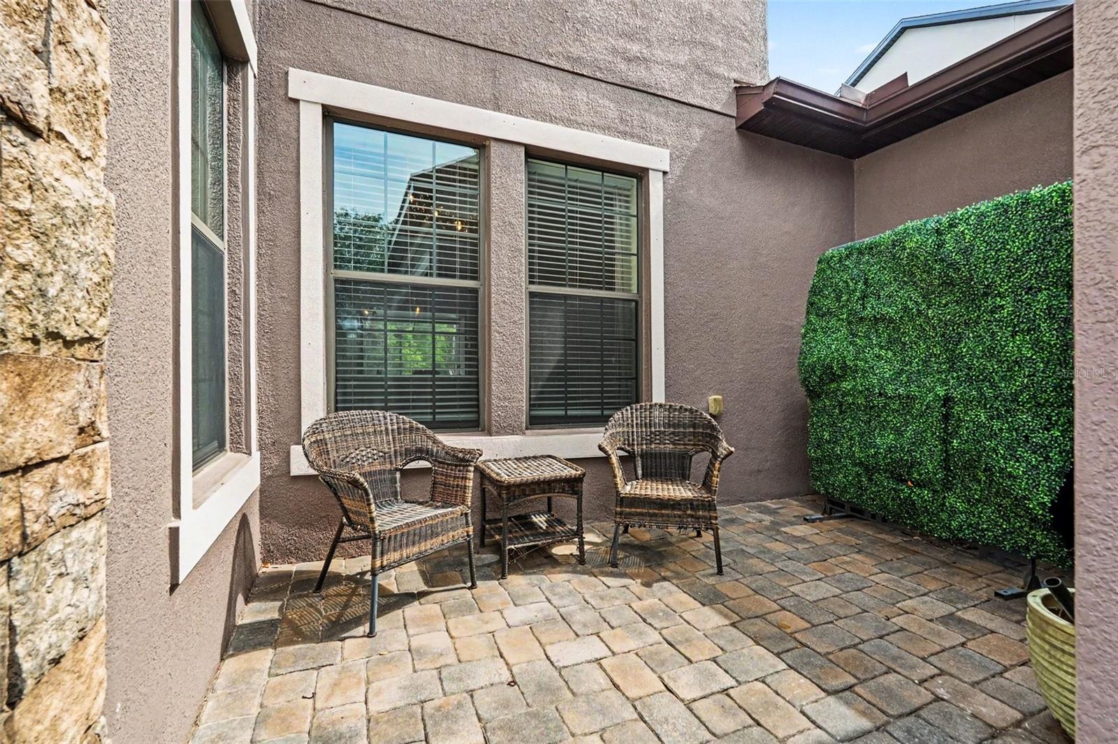 3220 MAJESTIC VIEW DR
