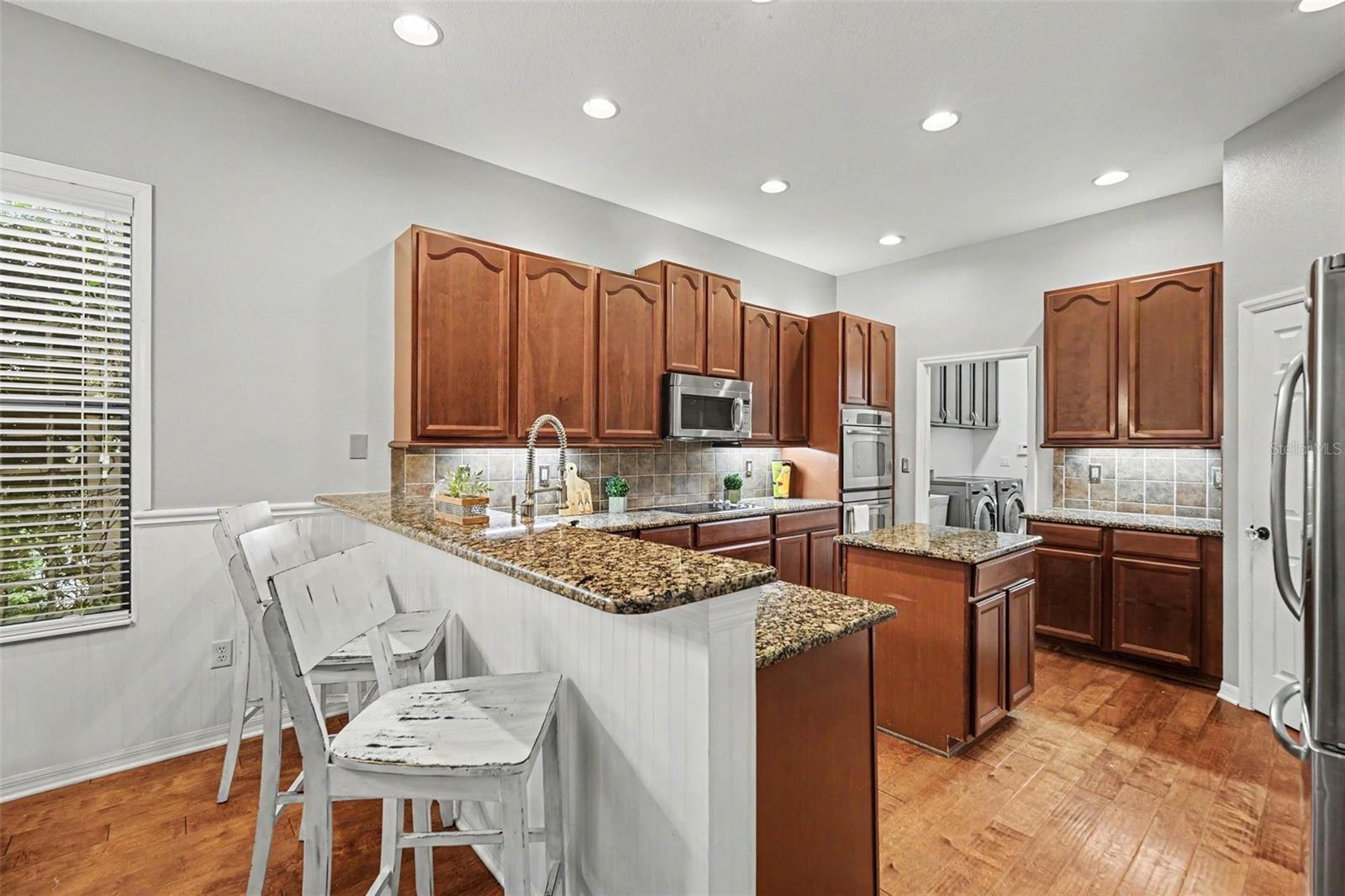3220 MAJESTIC VIEW DR