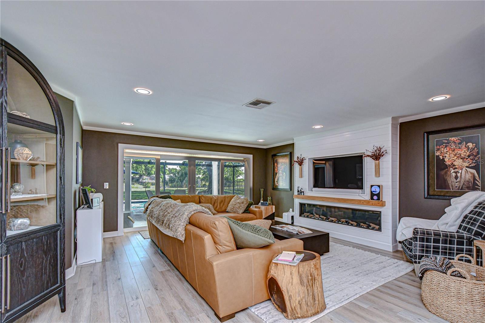 4315 NORTHPARK DR