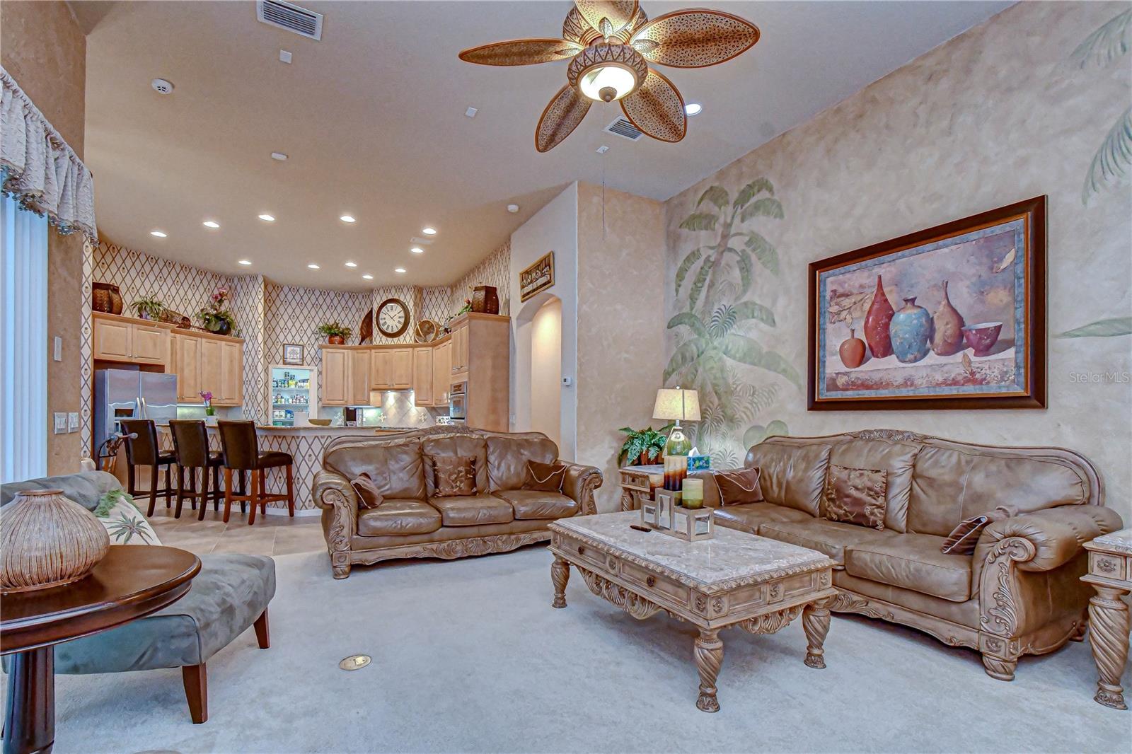 20915 LAKE VIENNA DR