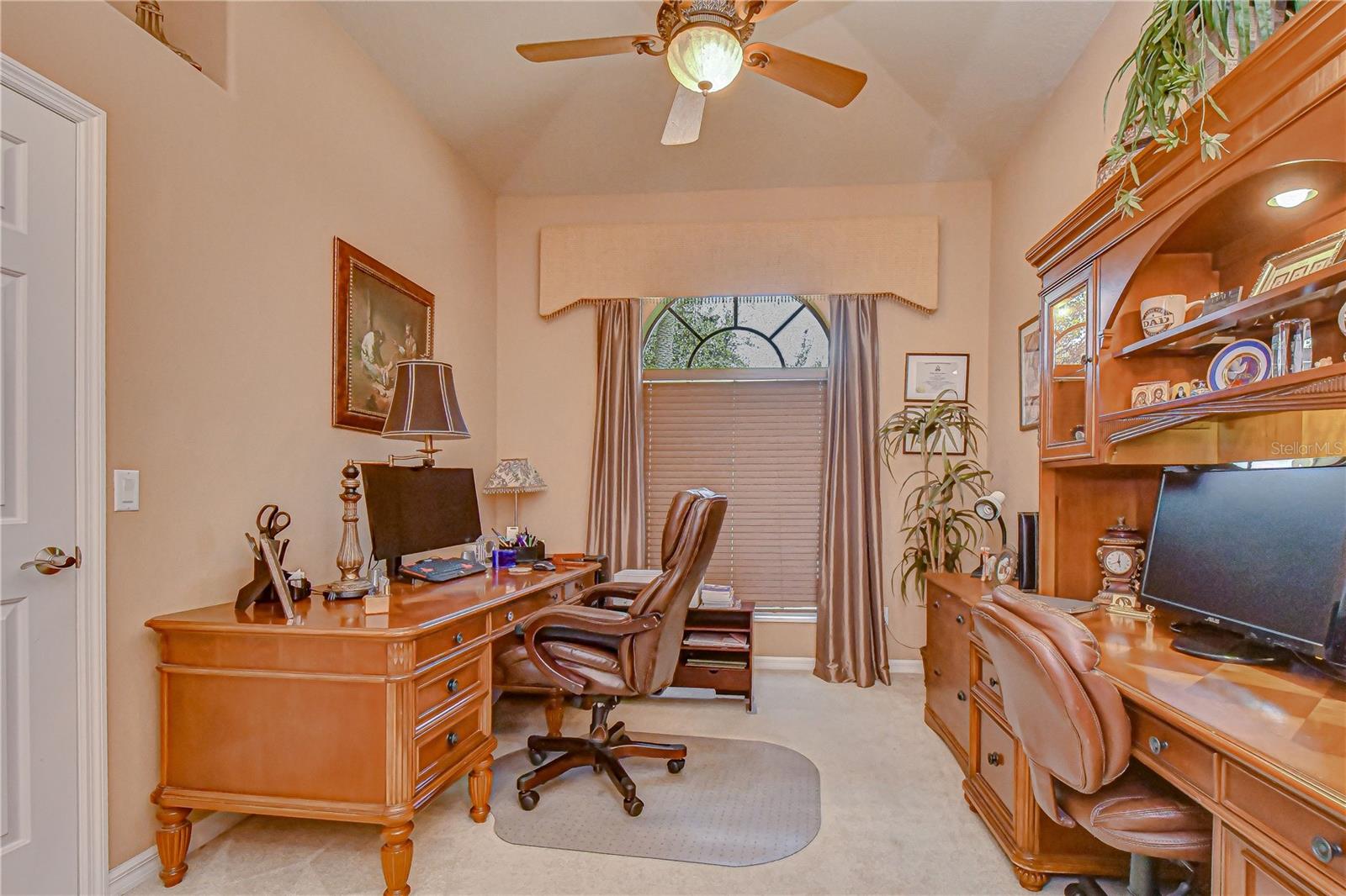 20915 LAKE VIENNA DR