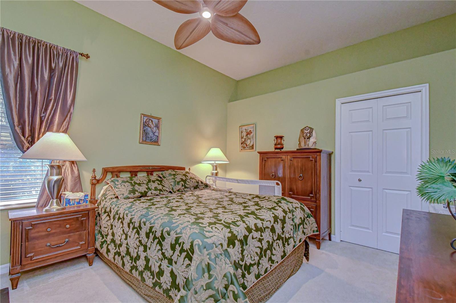 20915 LAKE VIENNA DR