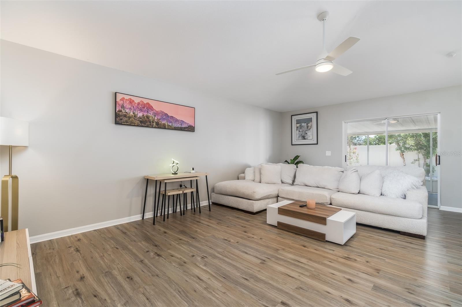 1707 BONDURANT WAY