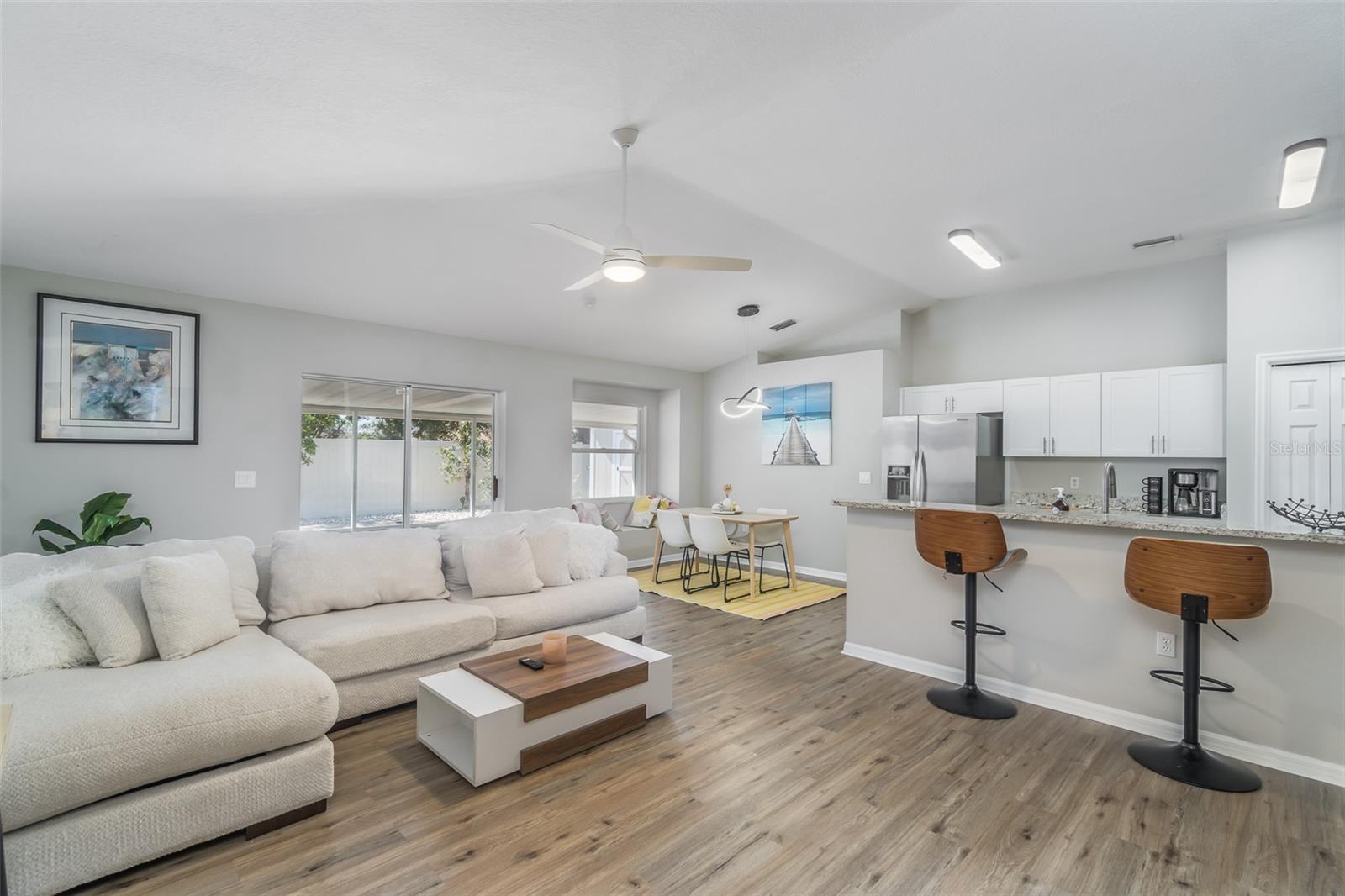 1707 BONDURANT WAY