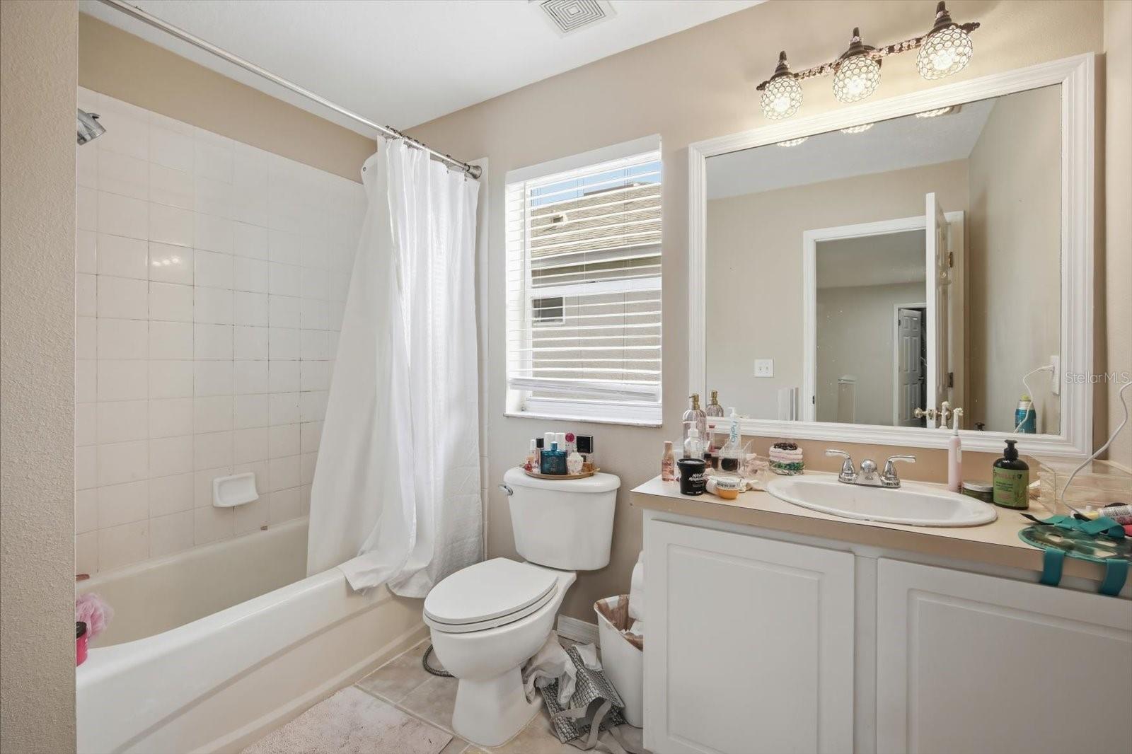 19321 SANDY SPRINGS CIR