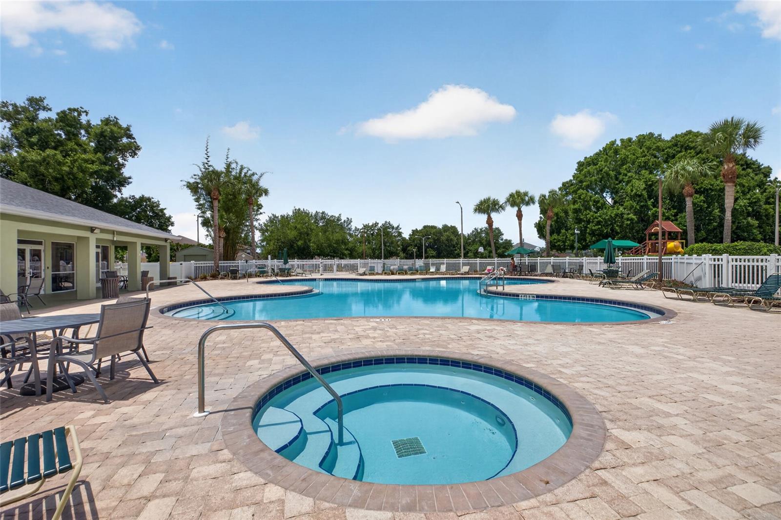 4845 BARCHETTA DR