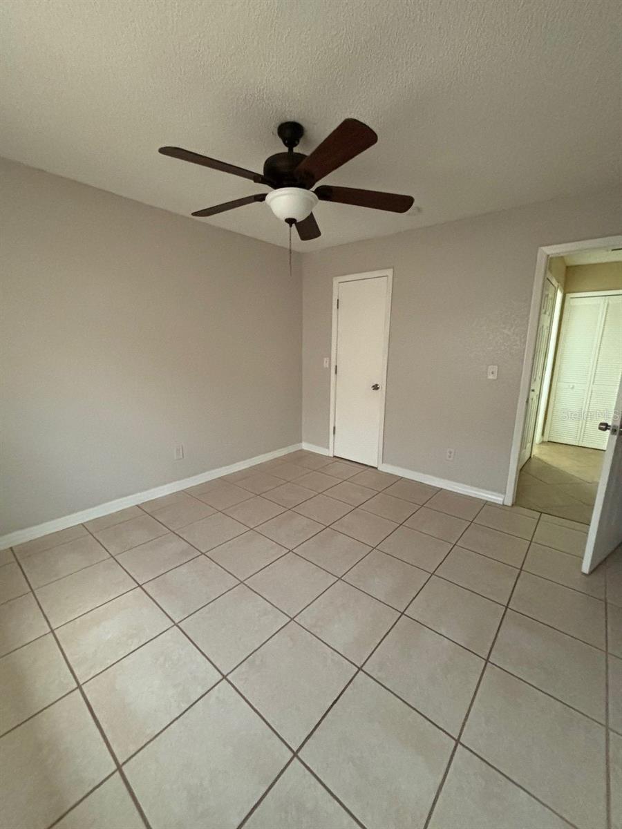 5109 LAWNTON CT