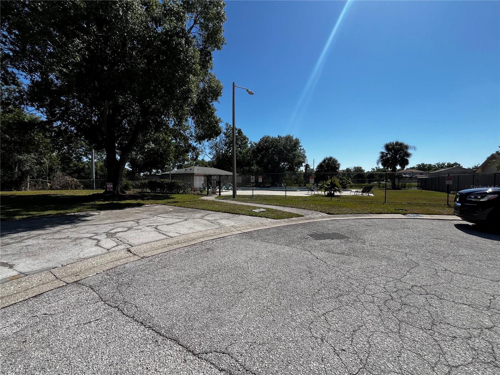 5109 LAWNTON CT