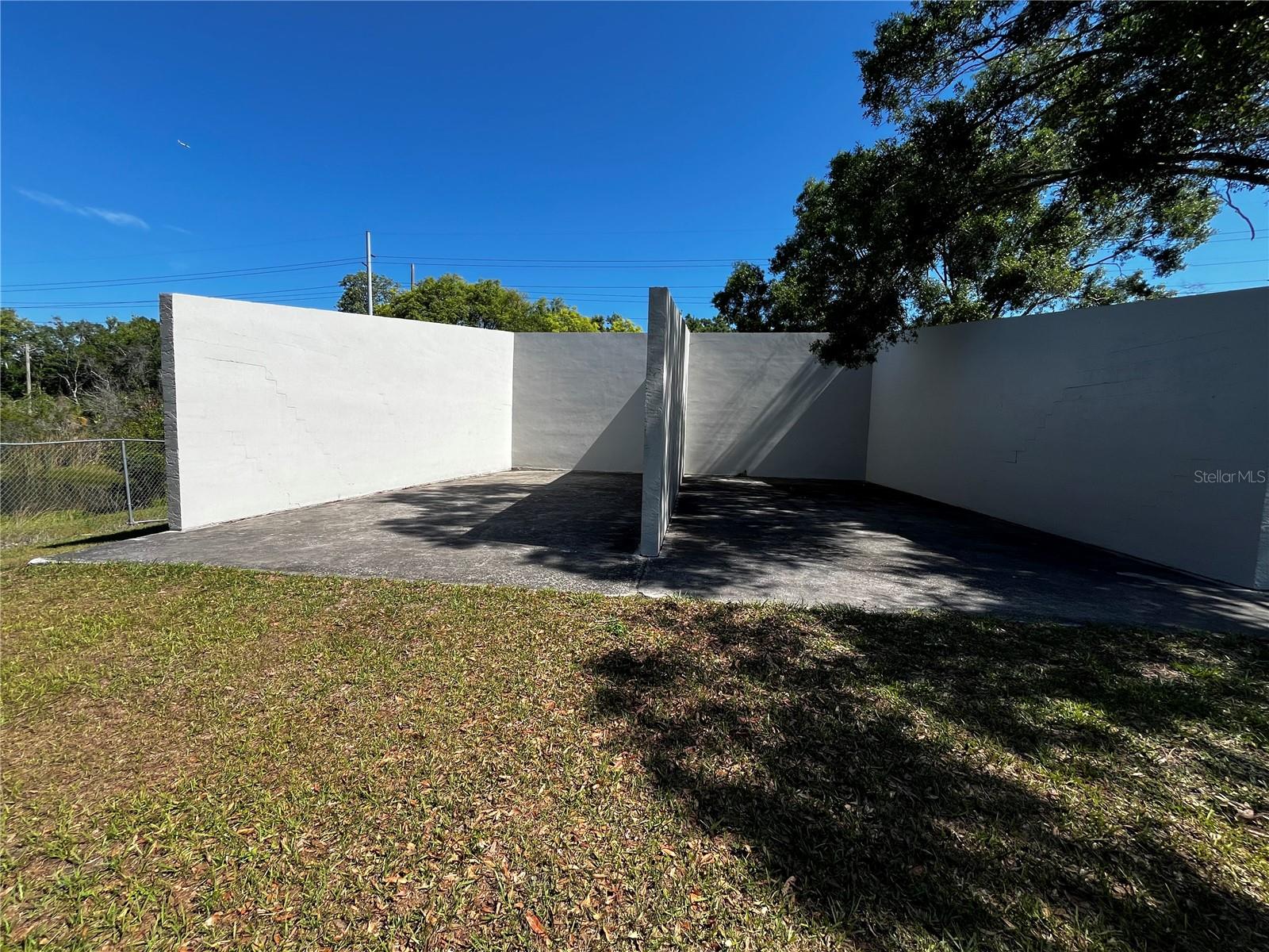 5109 LAWNTON CT