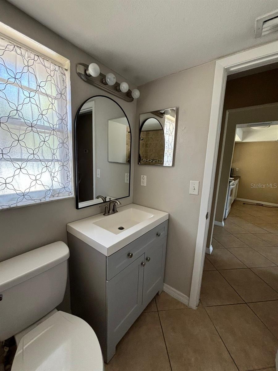 5109 LAWNTON CT