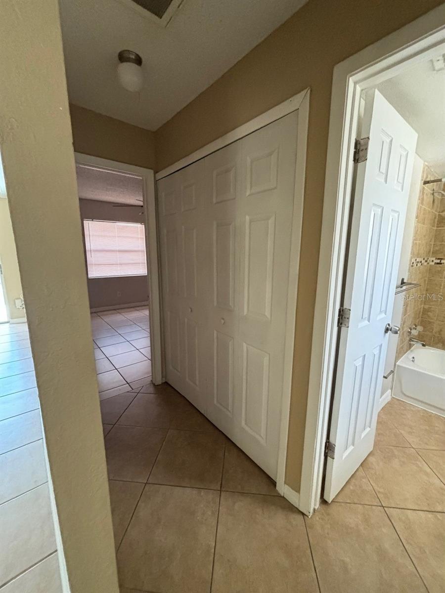 5109 LAWNTON CT