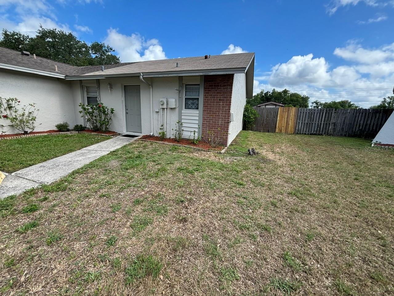 5109 LAWNTON CT