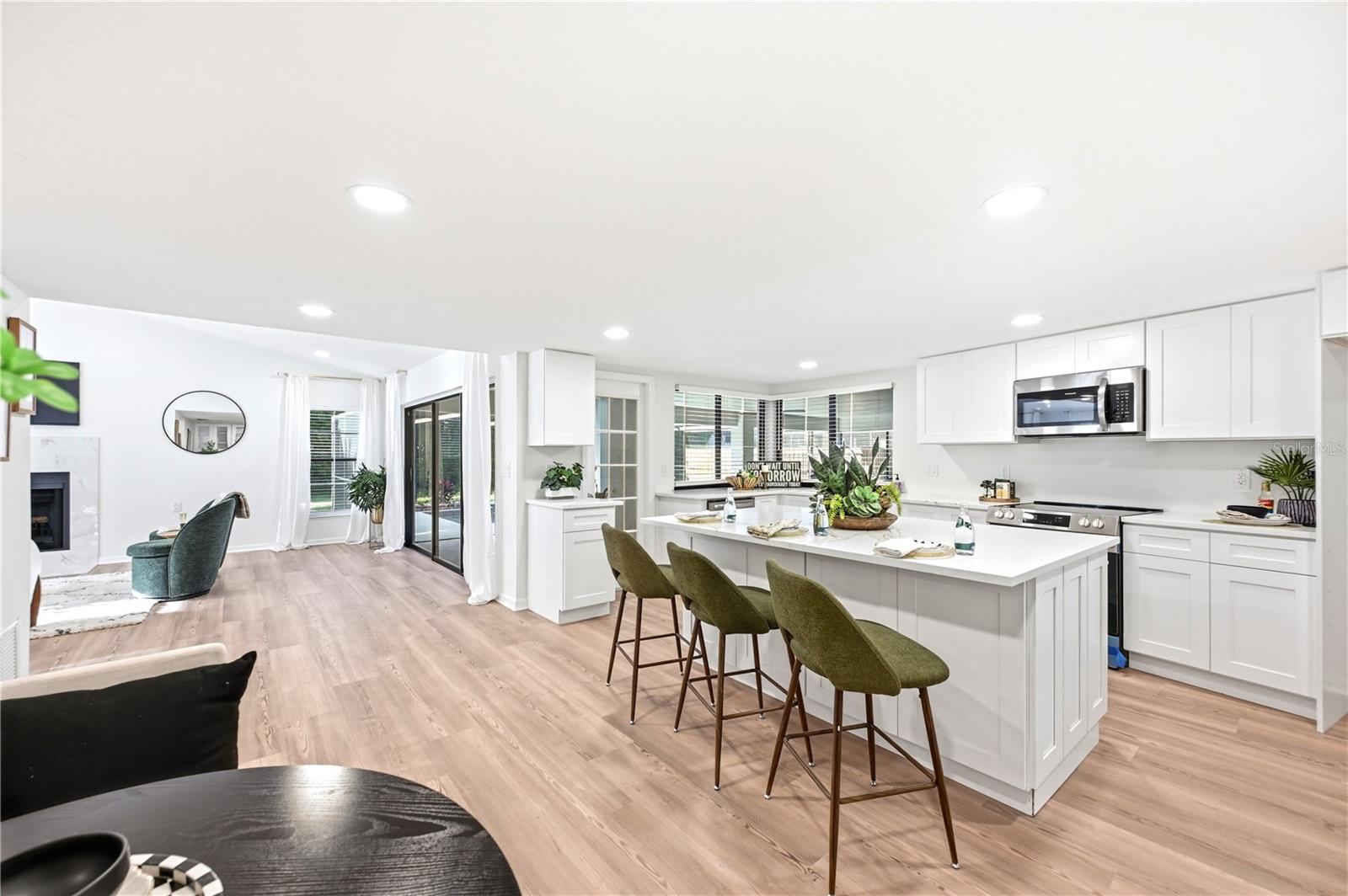 14164 FENNSBURY DR