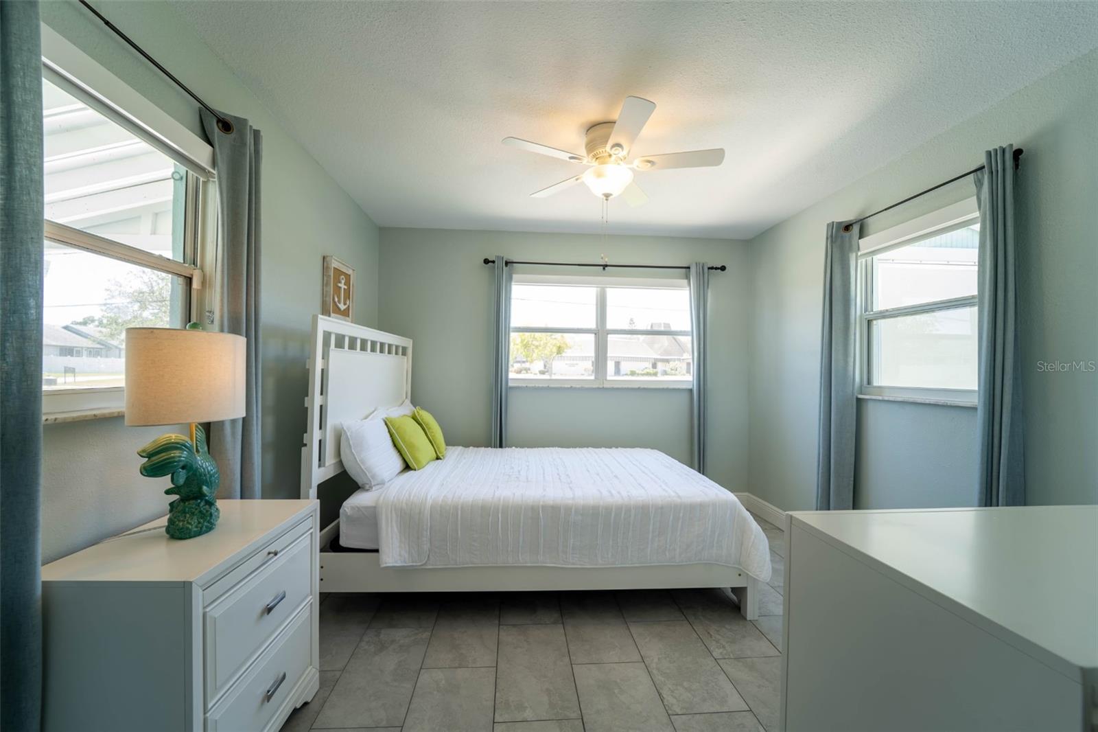 4825 FLORAMAR TER