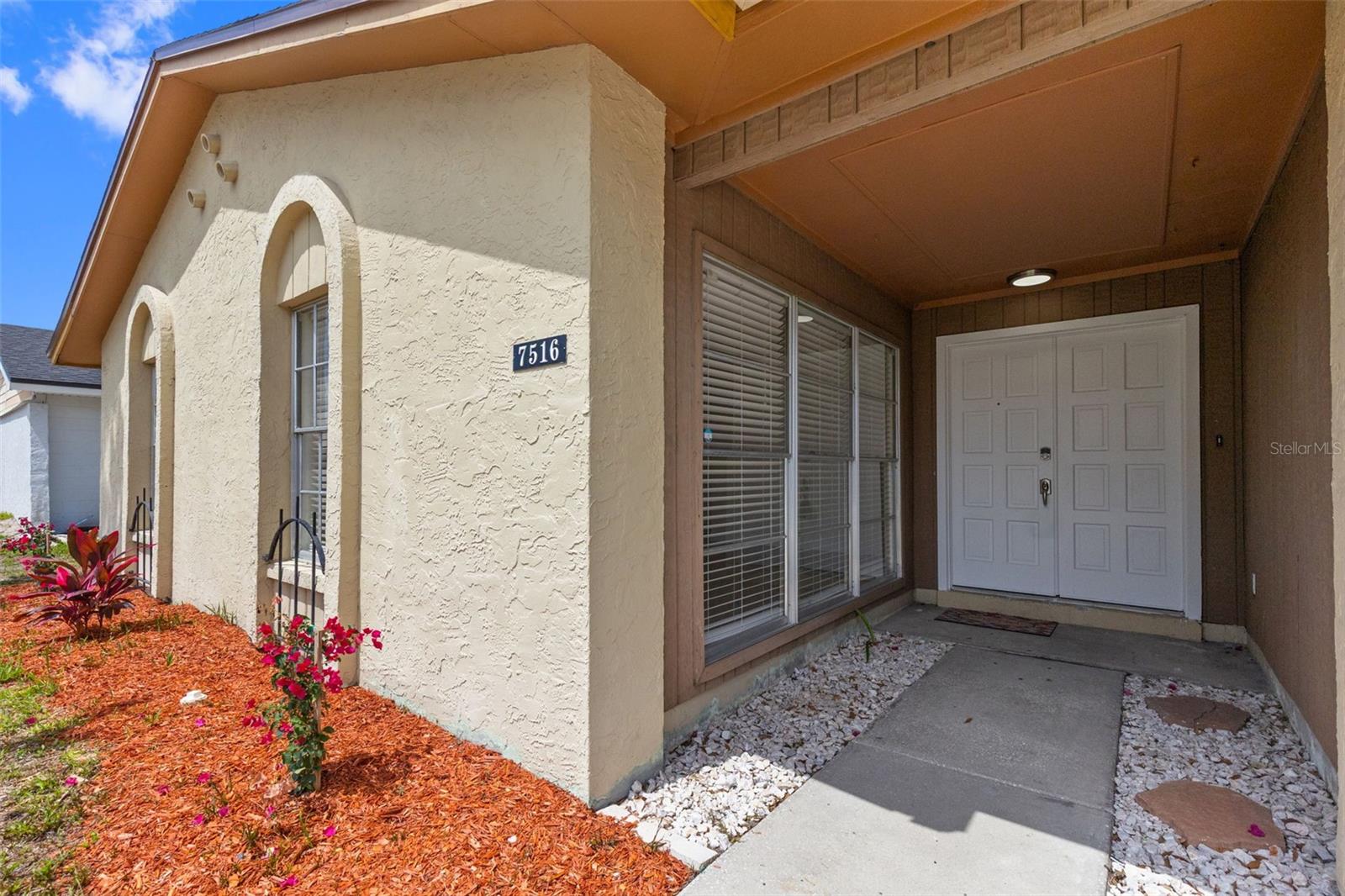 7516 ARMAND CIR