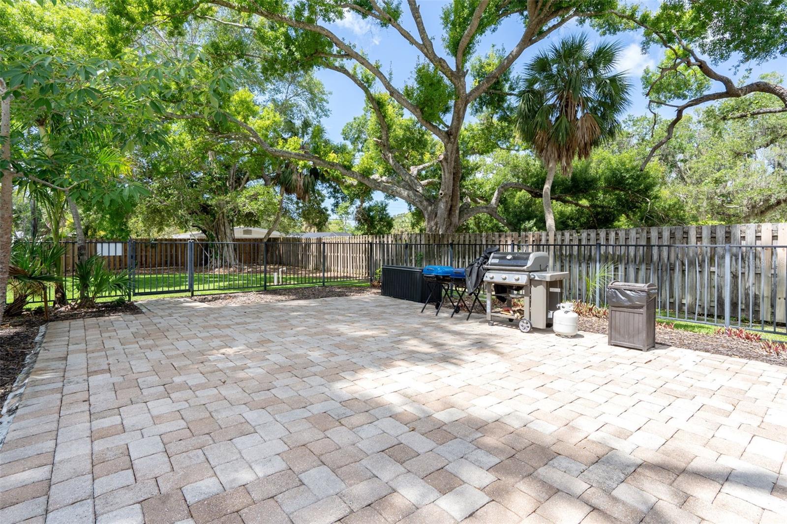 2220 BAHIA VISTA ST #G4