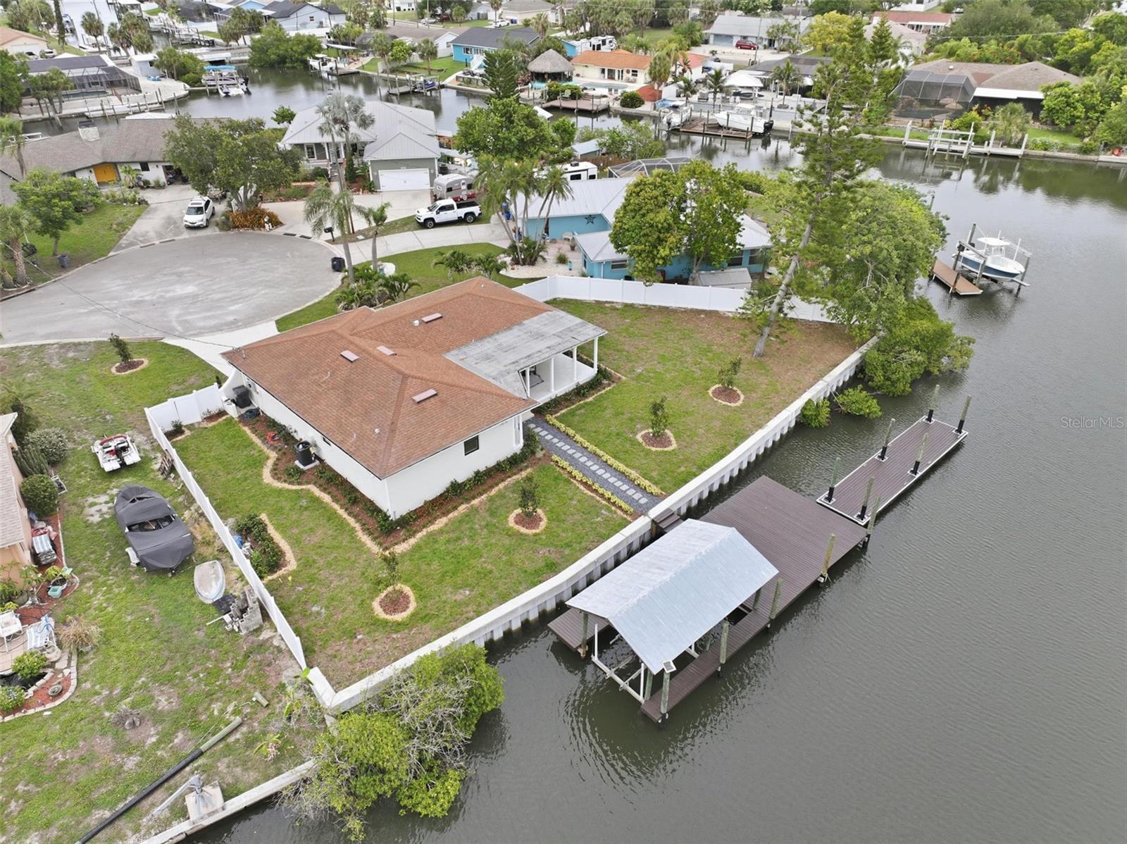 604 KINGSTON CT