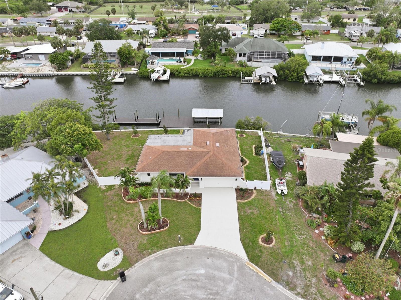 604 KINGSTON CT
