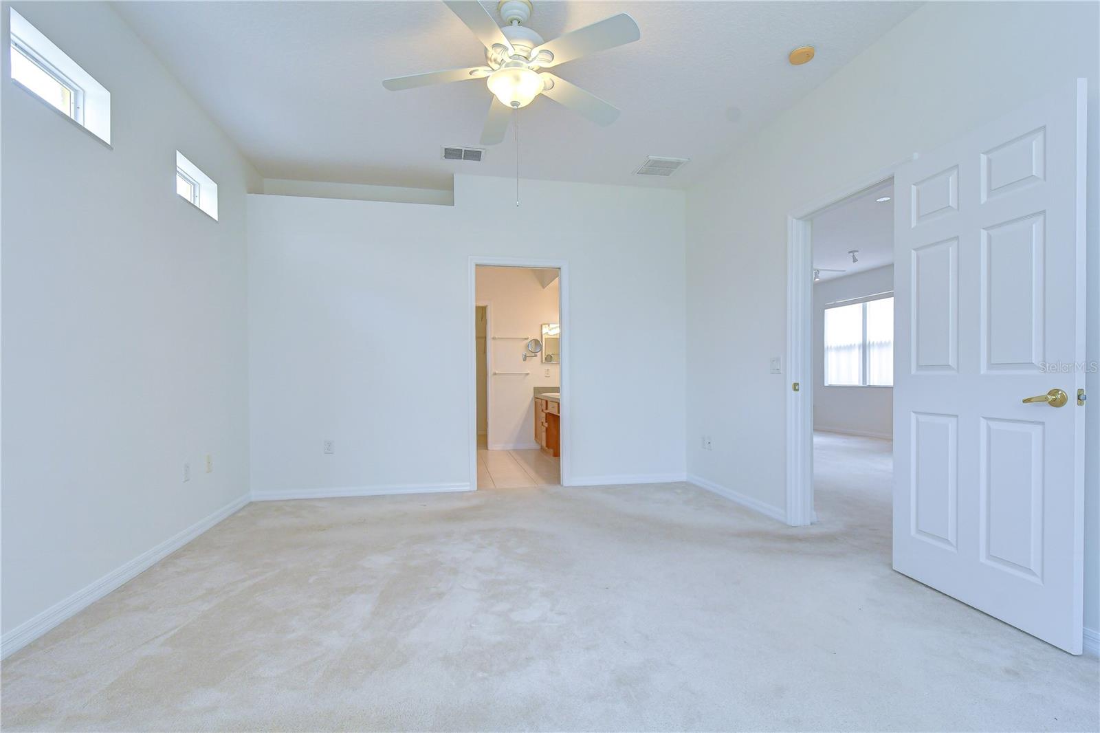 8049 SANGUINELLI RD