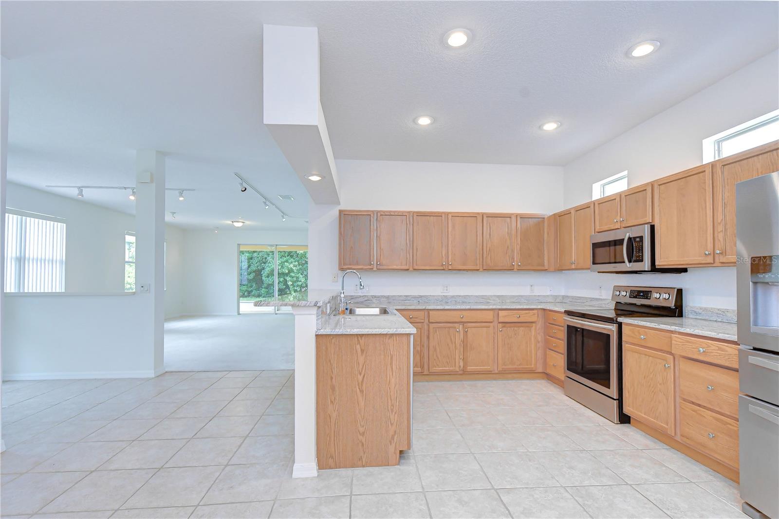 8049 SANGUINELLI RD