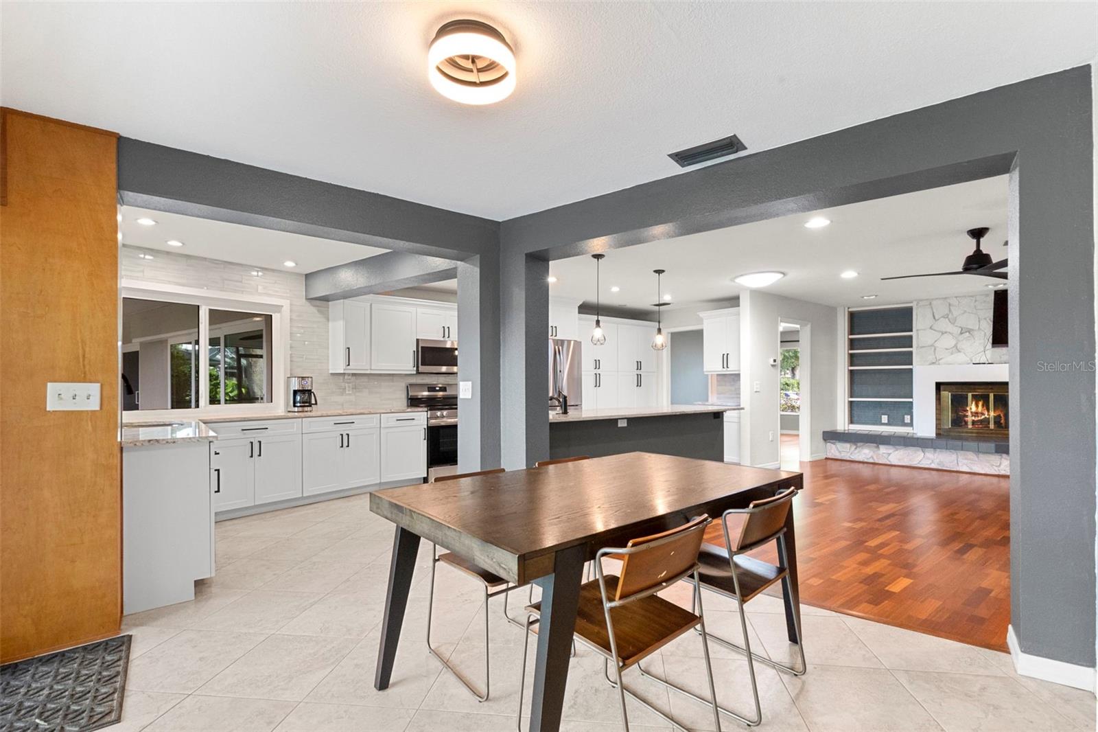 4308 MIDDLE LAKE DR
