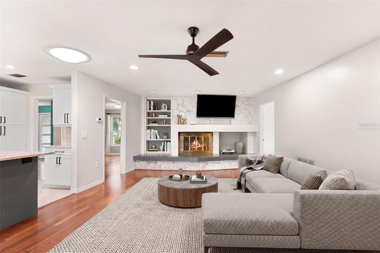 4308 MIDDLE LAKE DR