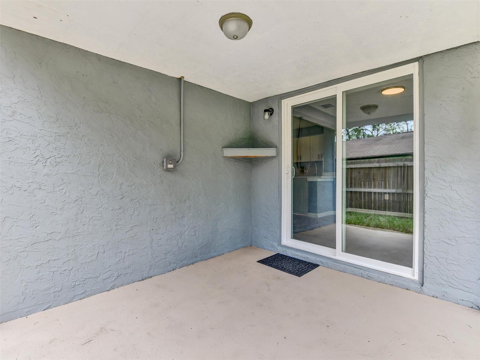 7138 OAKWOOD DR