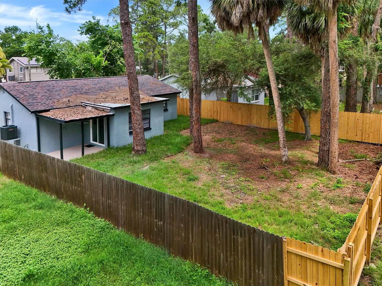 7138 OAKWOOD DR