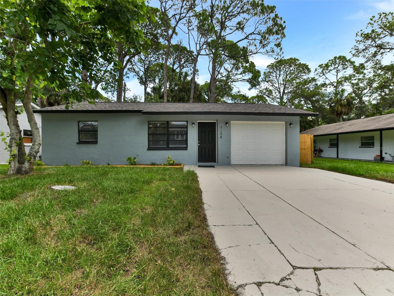 7138 OAKWOOD DR