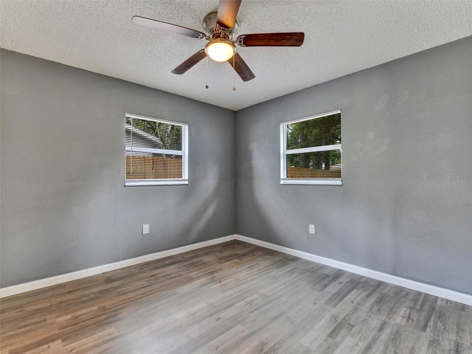 7138 OAKWOOD DR